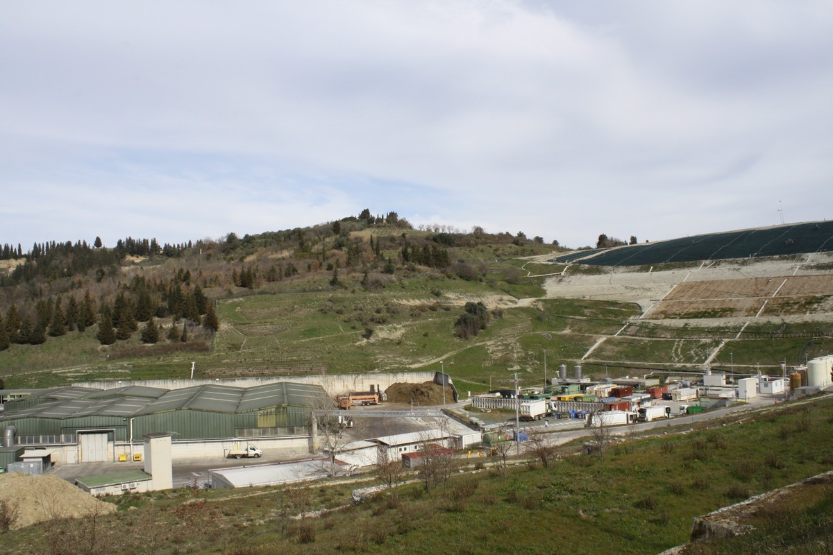 Viaggio nei rifiuti. Organico-Compost: resa del 20%, ma processo ancora in perdita