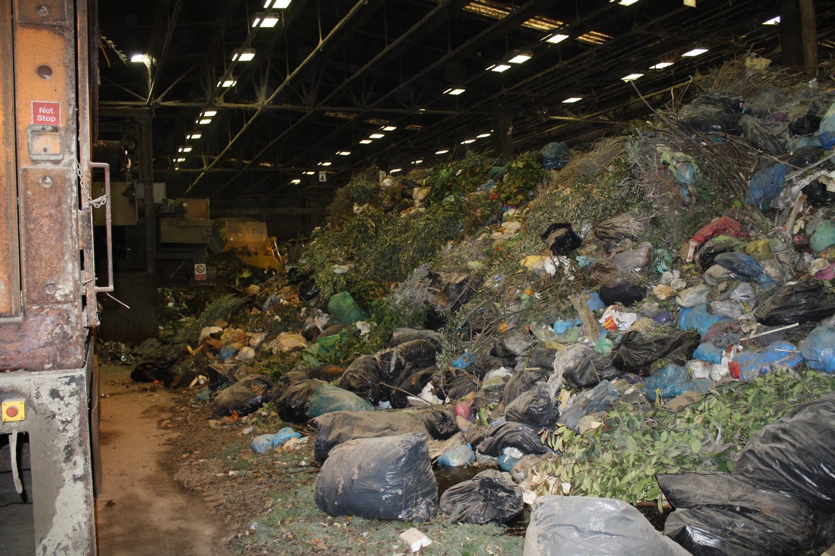Viaggio nei rifiuti. Organico-Compost: resa del 20%, ma processo ancora in perdita