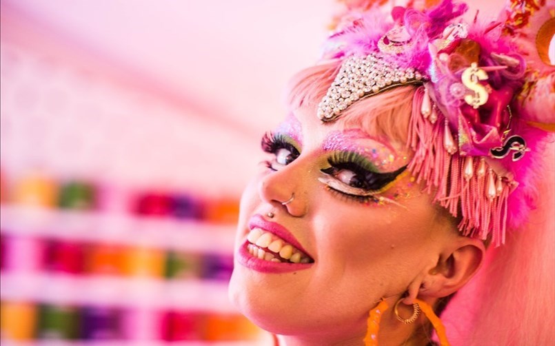 Quali danni può arrecare un piercing alla lingua o alle labbra?