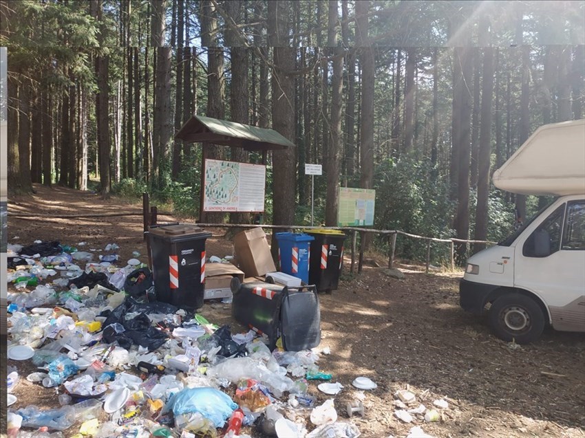 I rifiuti a Montesenario