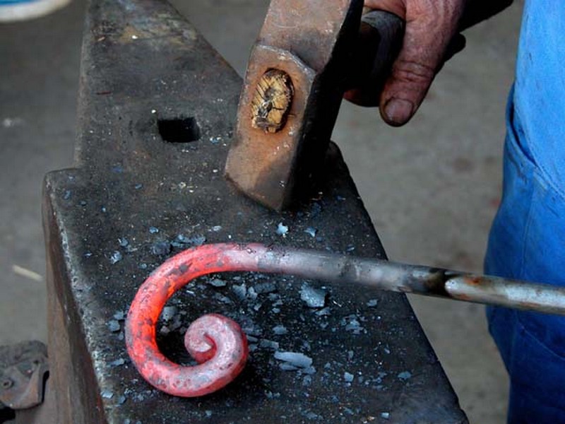 Rufina. 28-29 Aprile: Fine settimana dedicato agli 'Artigiani del ferro'