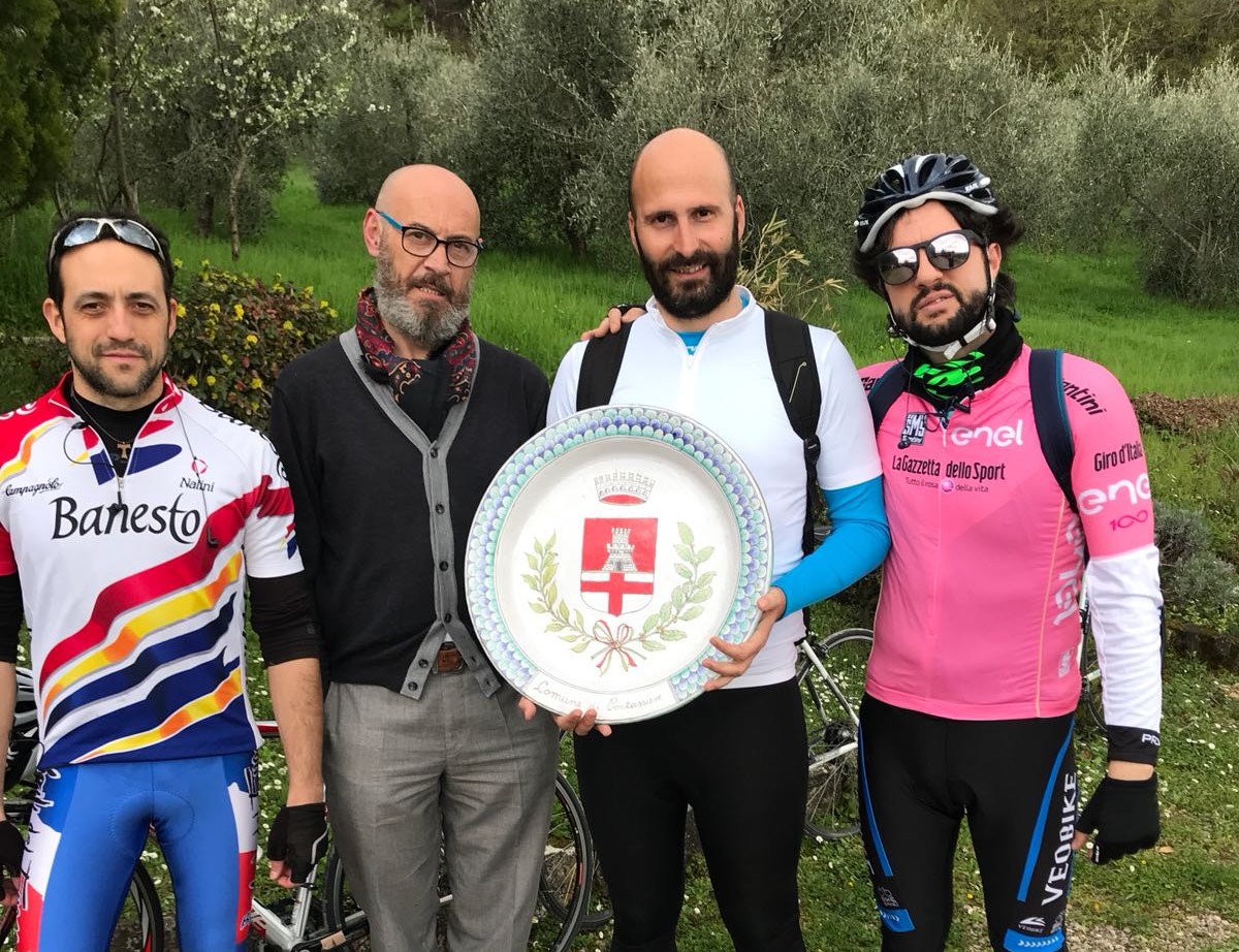 Stemma Pontassieve: Pellegrinaggio (in bici) al santuario di Montenero per la ceramica Innocenti