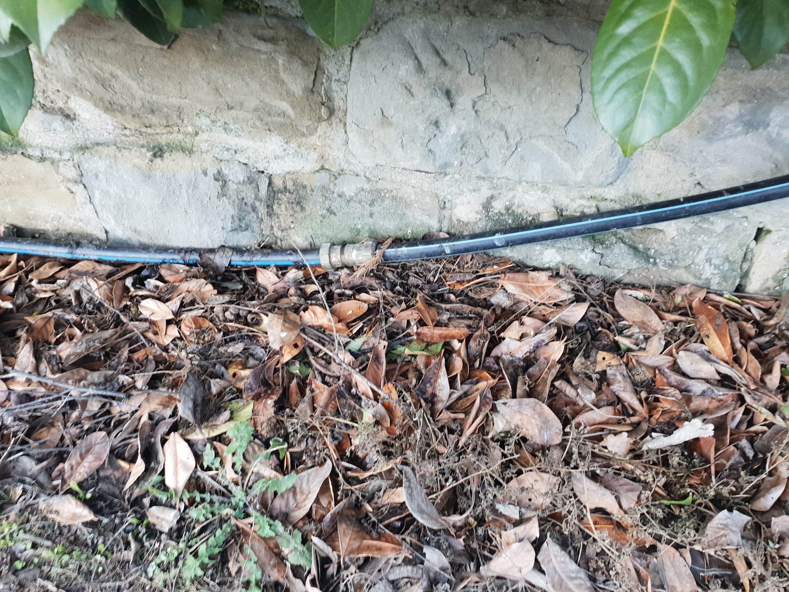 tubo-rete-idrica-san-godenzo