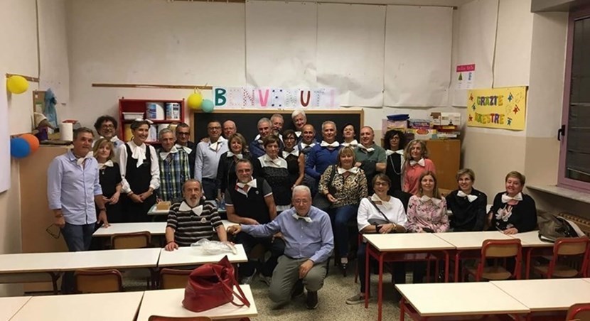 Foto dell'annata '60 - 50 anni dopo la prima elementare.