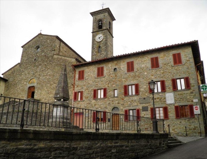 San Godenzo monumento ai caduti