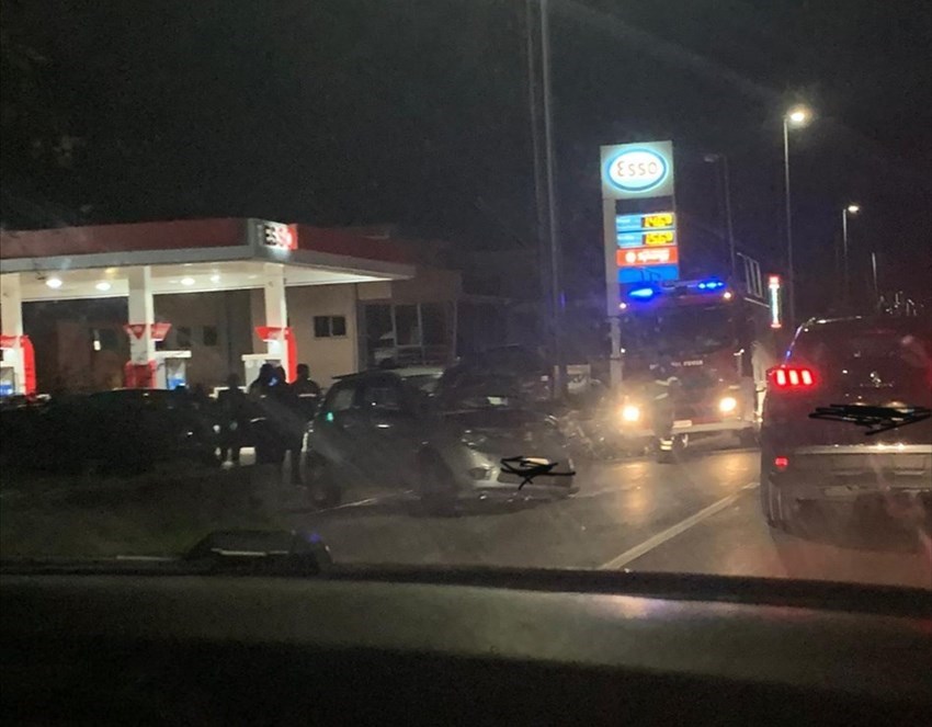 Incidente stradale benzinaio Sieci
