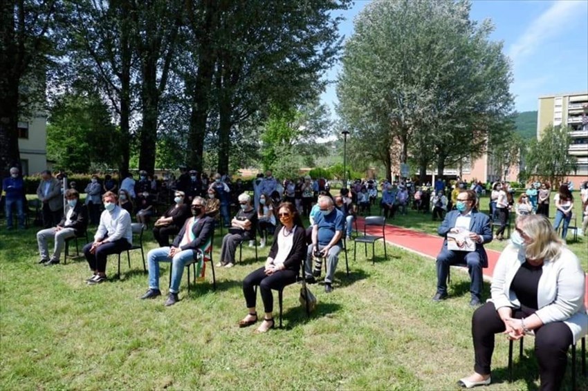 Prima messa domenicale post Covid-19 all'aperto a Rufina con vescovo Meini