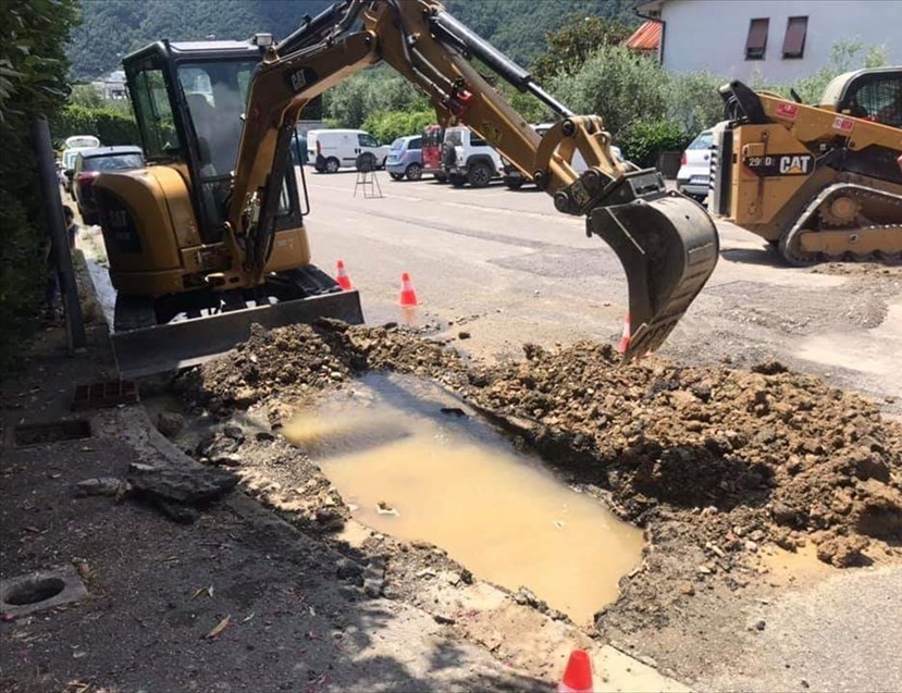 Rottura di una tubazione dell'acqua a Scopeti