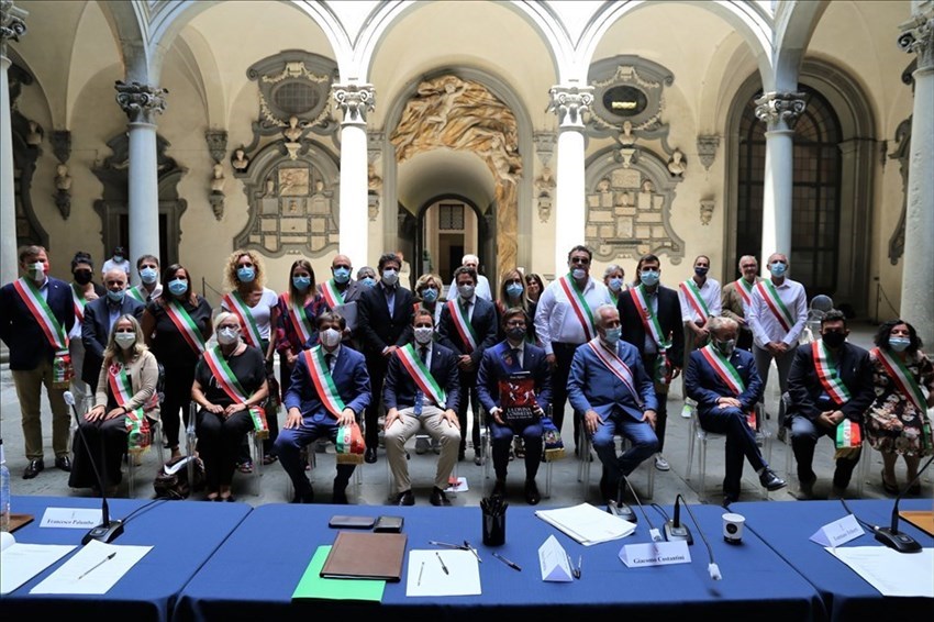 Cerimonia di siglatura dell'accordo delle ""Vie di Dante"",""Antonello Serino