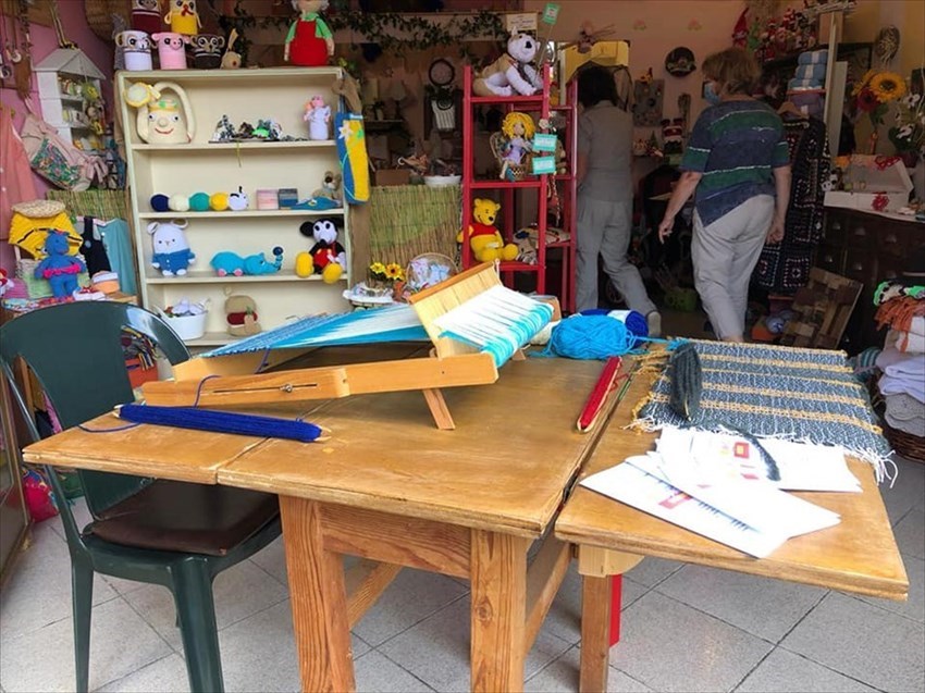 Lavori per il progetto Colora la Consuma - Art on the road""  dell'associazione consuma creativa