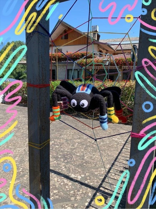 Lavori per il progetto Colora la Consuma - Art on the road""  dell'associazione consuma creativa