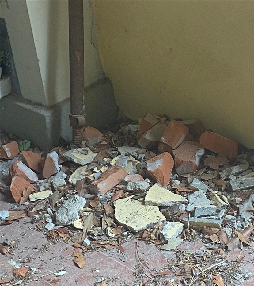 Foto denuncia del Cimitero comunale in Via Reni a Pontassieve