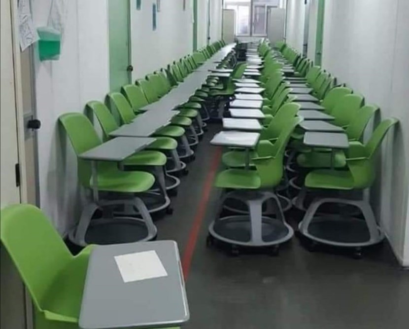 Banchi per scuole per distanziamento