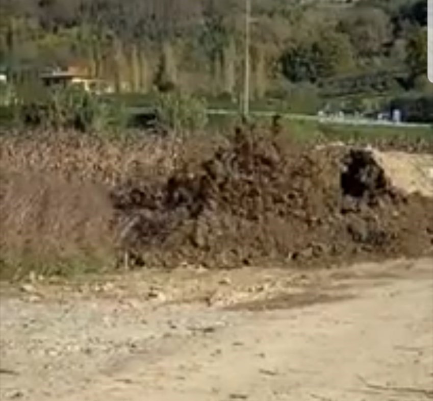 Momento dell'esplosione dell'ordigno bellico ritrovato a Scopeti