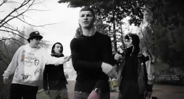 Frame del secondo video Clip del progetto Rap ""Rompi la Gabbia"" - i ragazzi protagonisti del video