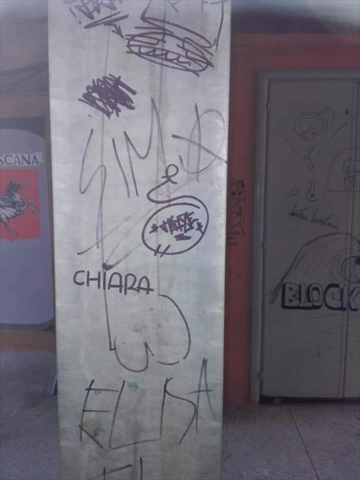 Biblioteca comunale di Londa vandalizzata