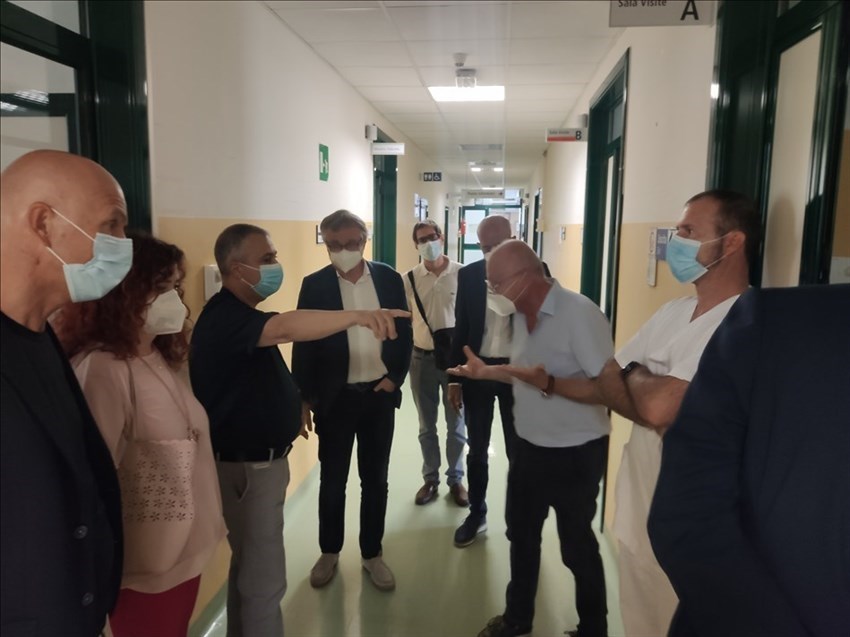 Assessore regionale alla sanità Bezzini in visita all'Ospedale Serristori