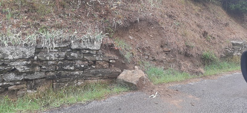 Condizioni attuali della strada di via del Palagio in Colognole