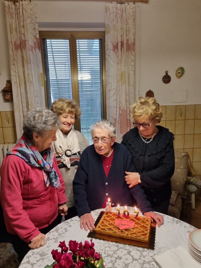 Compleanno 107 anni Bendoni Bruna