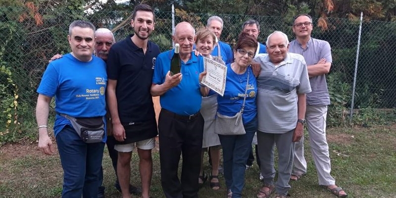 Staff del Circolo Mcl ""Il Gabbiano"" a Sieci con Giancarlo Cini