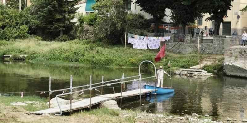 Imbarcazione utilizzata per attraversare la Sieve, tipica della tradizione del ""Corso della Nave"",""Associazione Corso della Nave Via Facebook