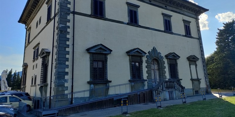 Particolare della Villa Poggio Reale a Rufina.