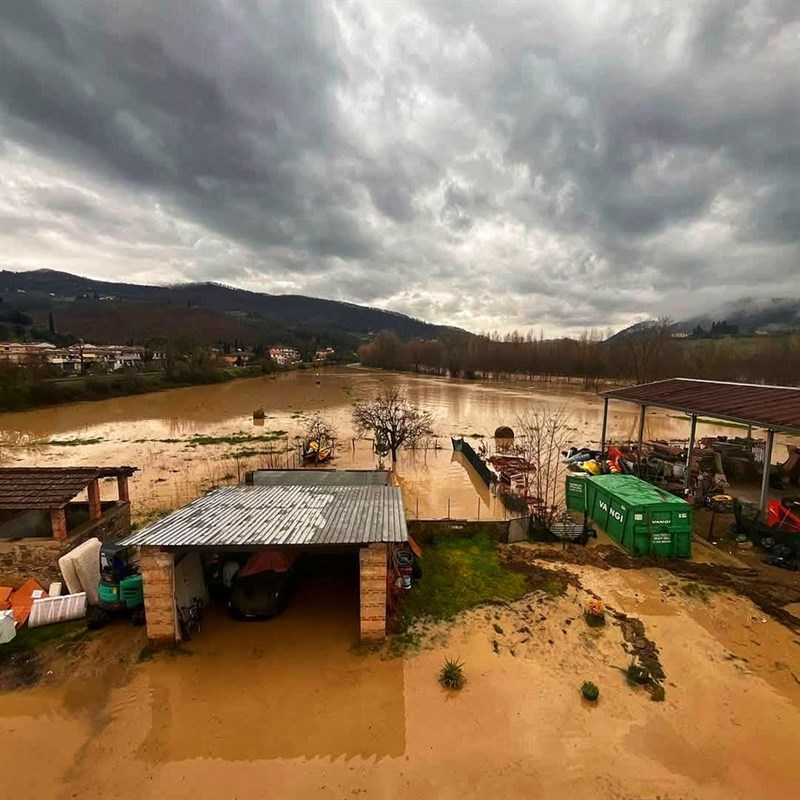 Alluvione Valdisieve 2025, volontari in azione nei Comuni colpiti dal maltempo