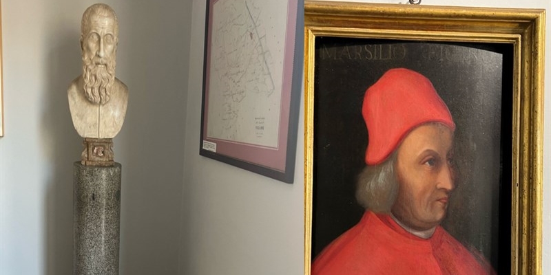 Figline e Incisa, un ritratto di Marsilio Ficino e un busto di Platone: installate in municipio le due opere donate dalla Fondazione Pratesi al Comune